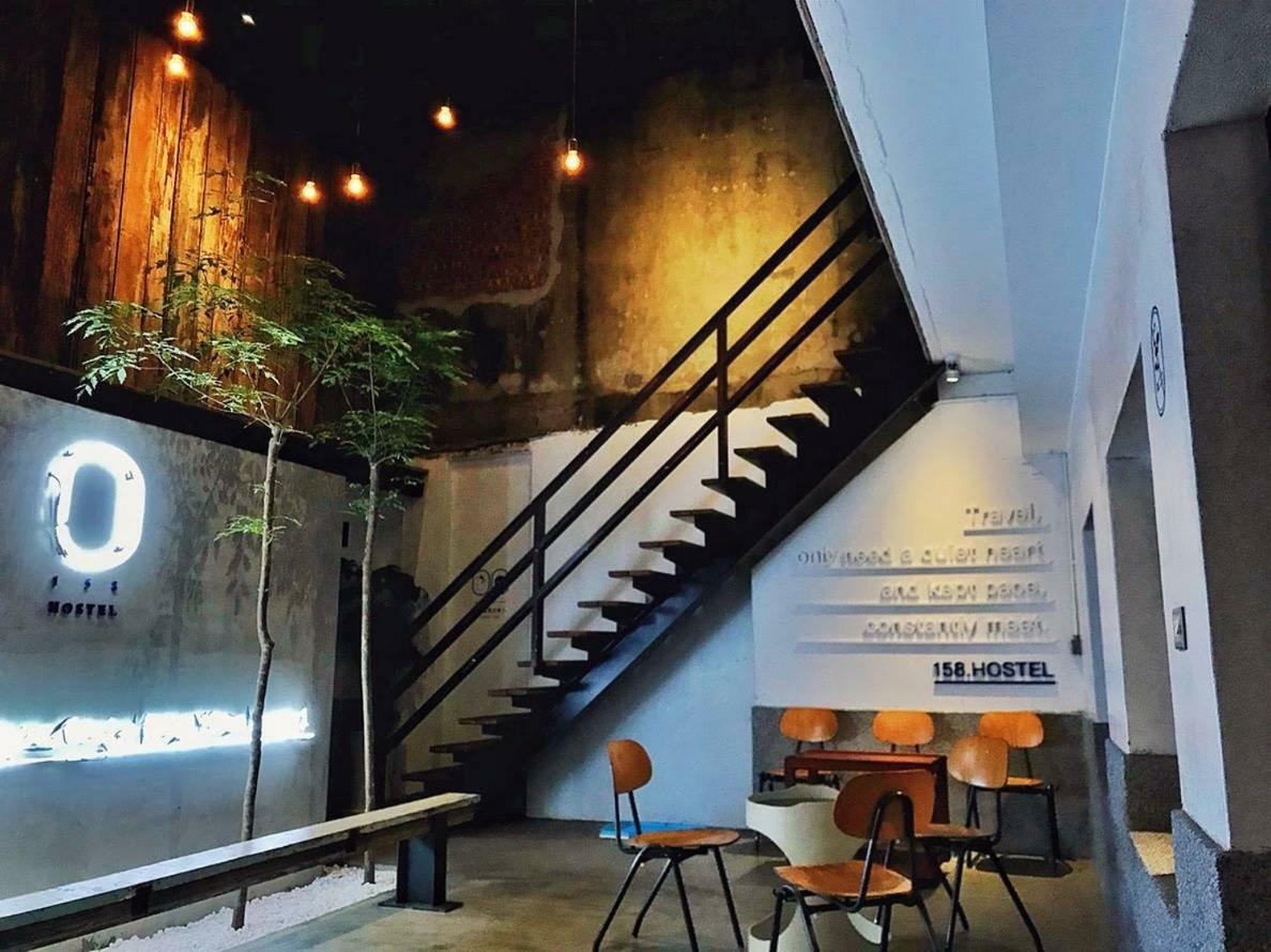 158 Hostel Тайнань Экстерьер фото