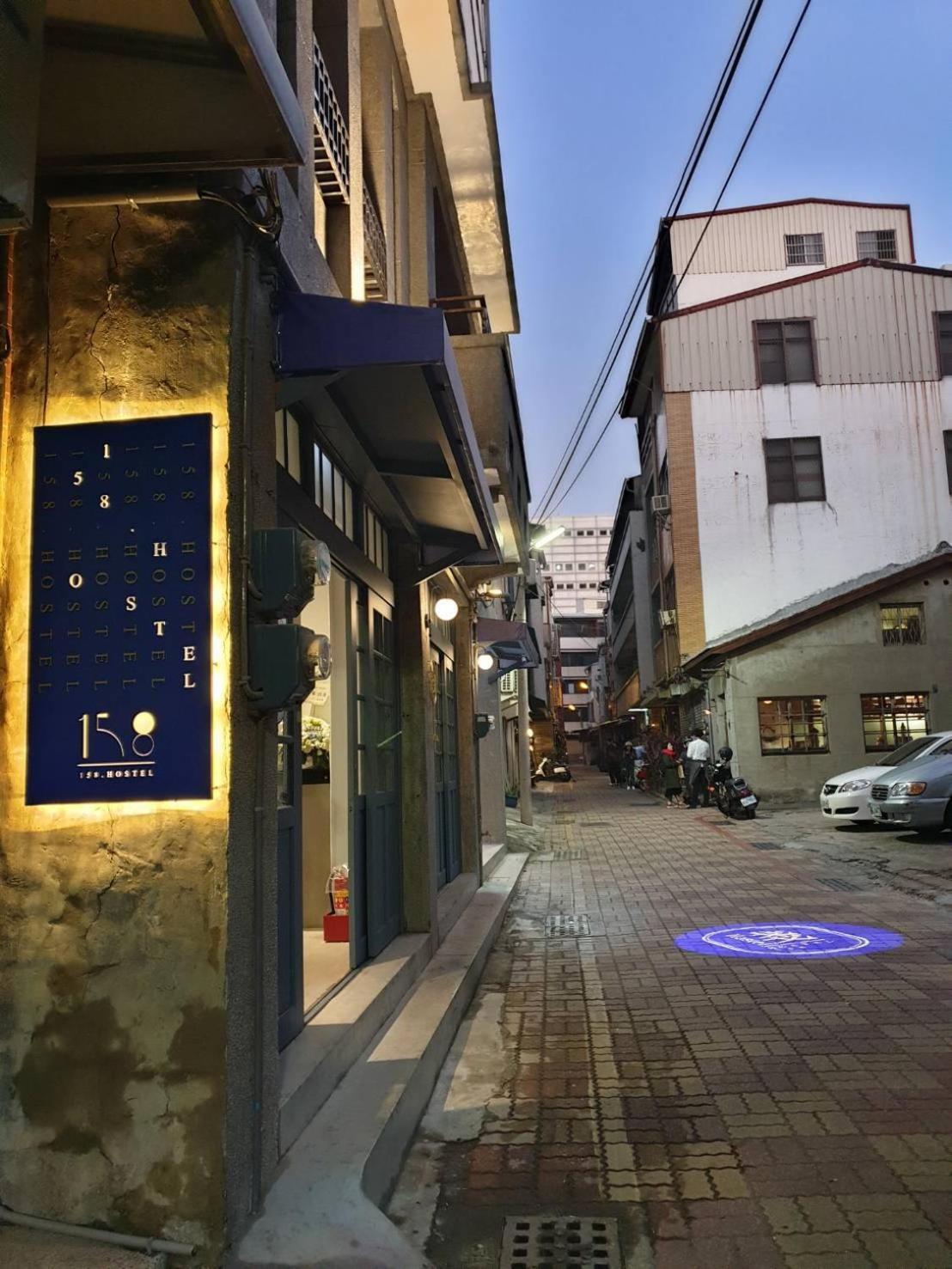 158 Hostel Тайнань Экстерьер фото
