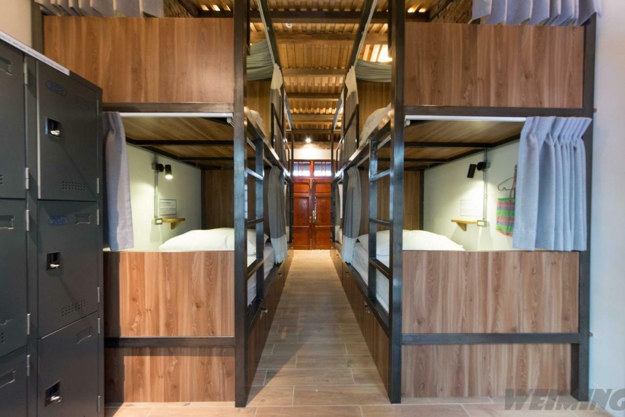 158 Hostel Тайнань Экстерьер фото